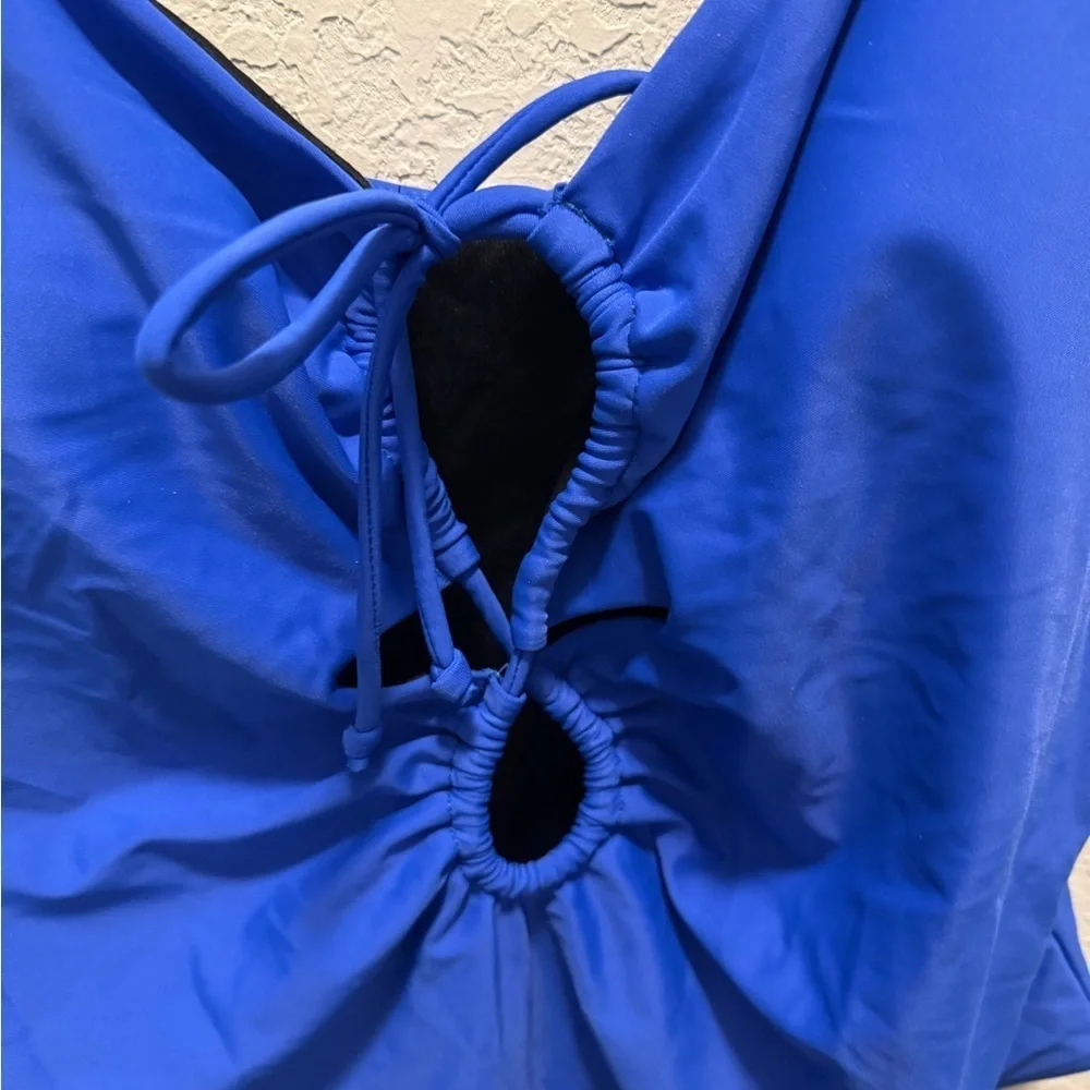 Sapphire Draw String Keyhole Front One Piece Swimsuit size XL